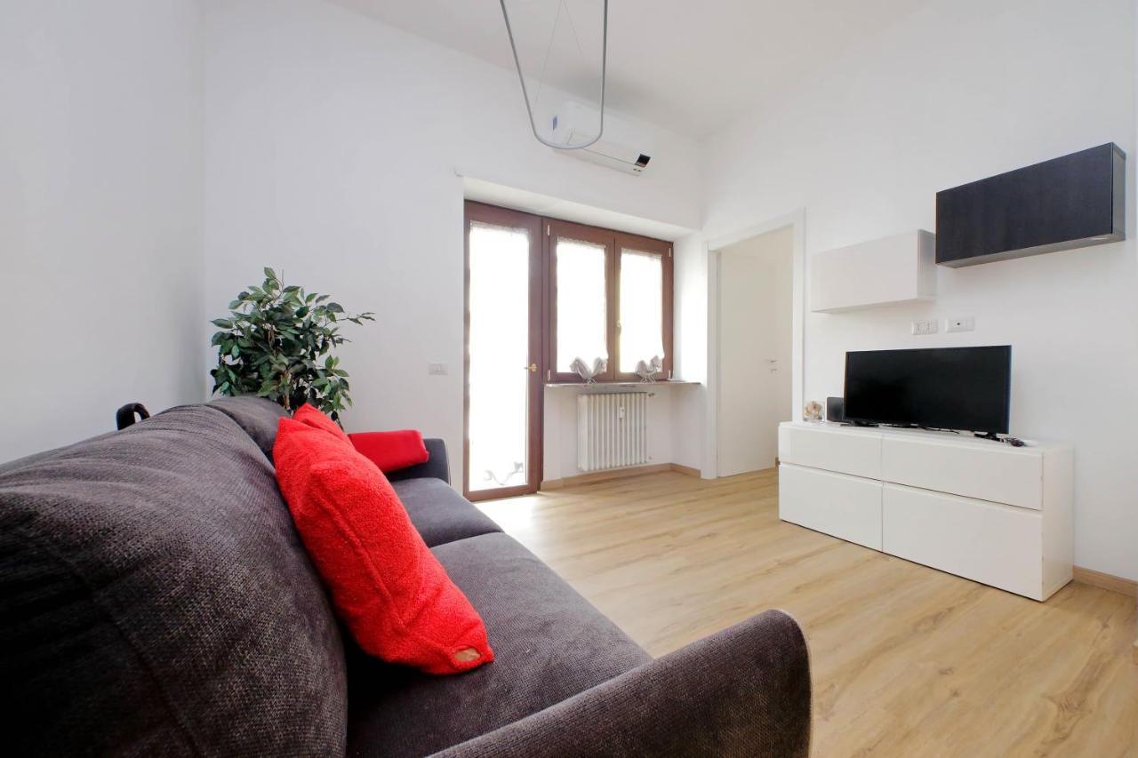 4Bnb - Cozy Albornoz Flat Rome Buitenkant foto